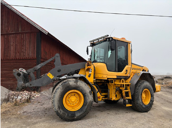 Kolesni nakladalec VOLVO L60F