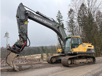 Bager VOLVO EC300DL