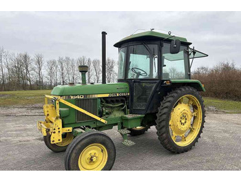 Traktor JOHN DEERE 1640