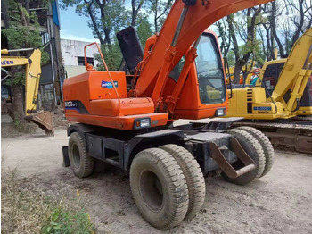 Bager na kolesih DOOSAN DH150W