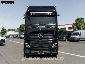 Vlačilec Mercedes-Benz Actros 1833 Actros 4X2 GigaSpace Retarder 2xTanks LED ACC Navi: slika 2