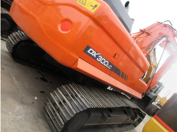 Bager goseničar DOOSAN DX300LC