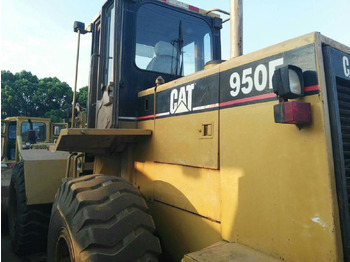 Kolesni nakladalec CATERPILLAR 950F