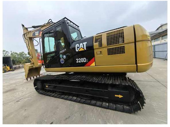 Bager goseničar CATERPILLAR 320D2