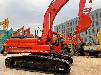 Bager goseničar Original Korea Doosan Used Excavator 30 Ton Doosan DX300LC Crawler Excavator For Sale: slika 3