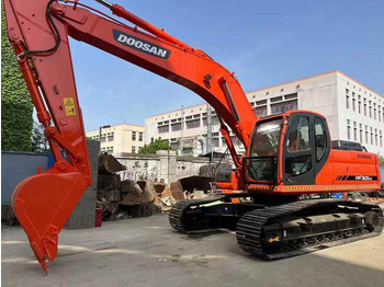 Bager goseničar Original Korea Doosan Used Excavator 30 Ton Doosan DX300LC Crawler Excavator For Sale: slika 2