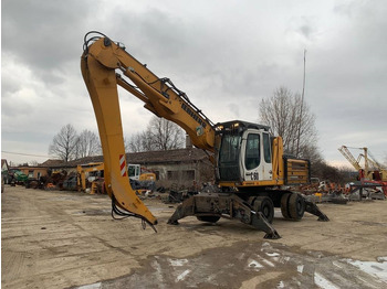 Bager za prekladanje primarnih/ Sekundarnih surovin LIEBHERR A 924