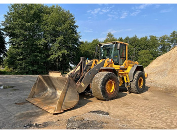 Kolesni nakladalec VOLVO L110F