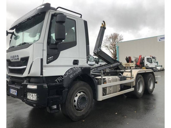 Kotalni prekucni tovornjak IVECO Stralis 460