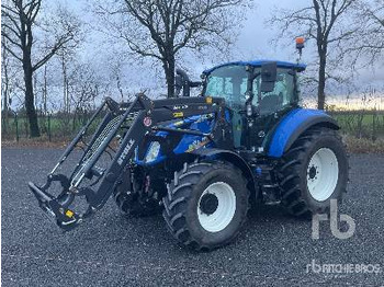 Traktor NEW HOLLAND T5