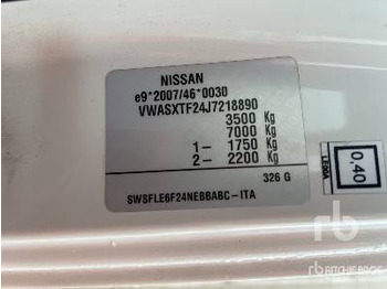 Tovornjak s kesonom NISSAN NT400: slika 5