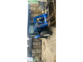 Traktor NEW HOLLAND T5