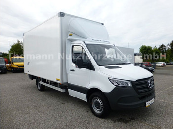 Dostavno vozilo z zabojnikom MERCEDES-BENZ Sprinter 319