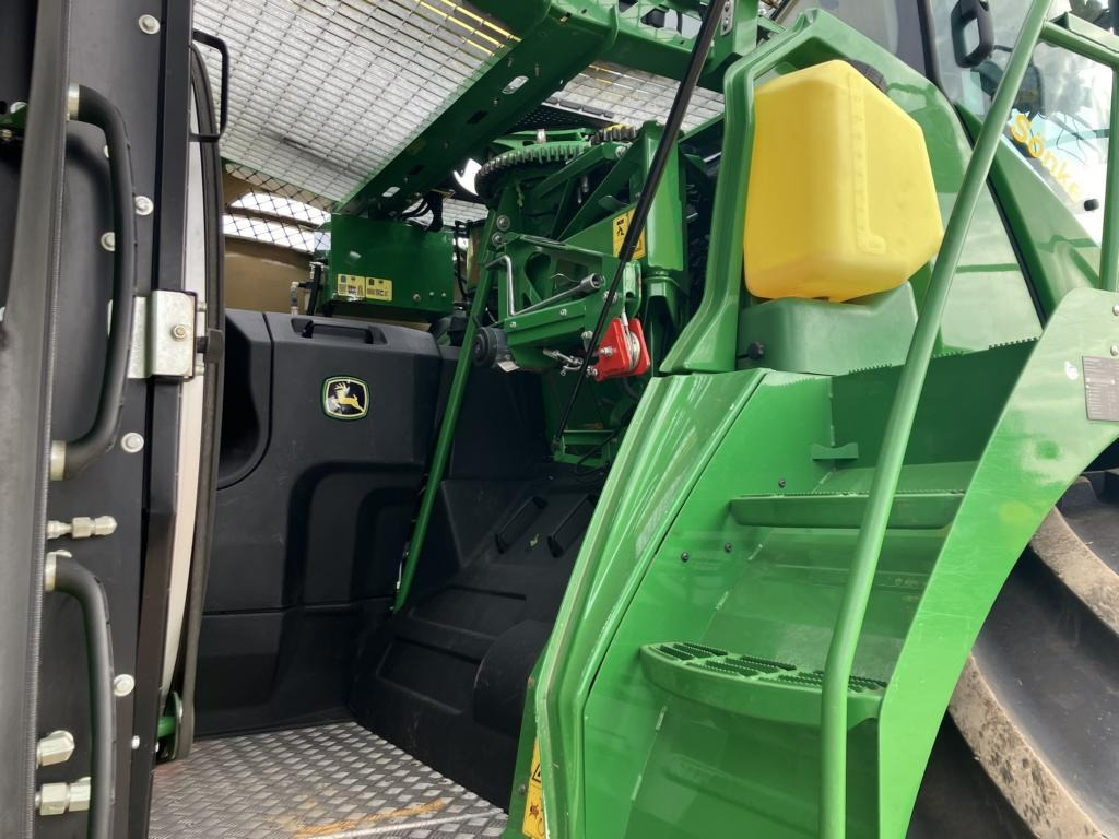 Kombajn za krmo John Deere 8400: slika 26