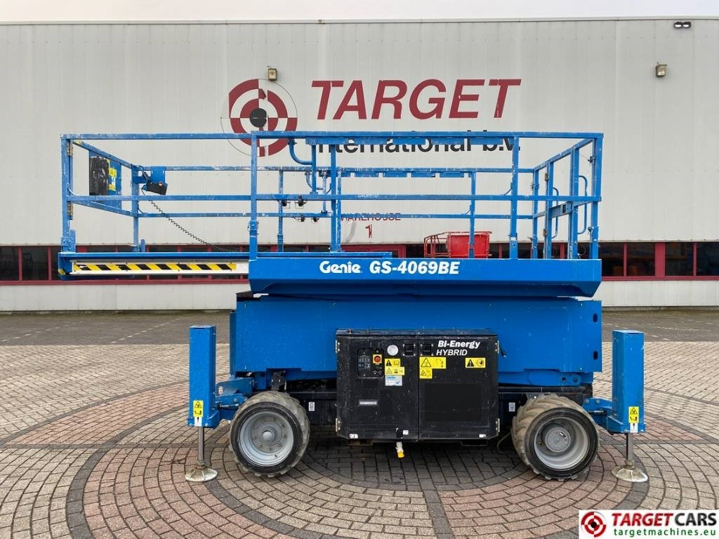 Škarjasta dvižna ploščad Genie GS-4069BE HyBrid Scissor Work Lift 1412cm: slika 6