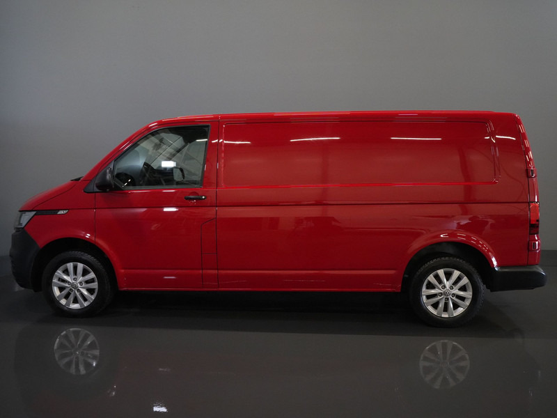 Furgon Volkswagen Transporter 2.0 TDI L2 BPM VRIJ! Ready2Go Carplay/ Standkachel/ Cruise/ Trekhaak: slika 9