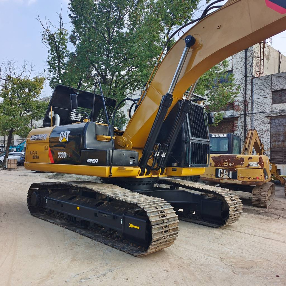 Bager goseničar CAT 330D2L: slika 24