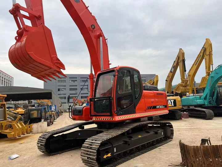 Bager goseničar Original Korea Doosan Used Excavator 30 Ton Doosan DX300LC Crawler Excavator For Sale: slika 6