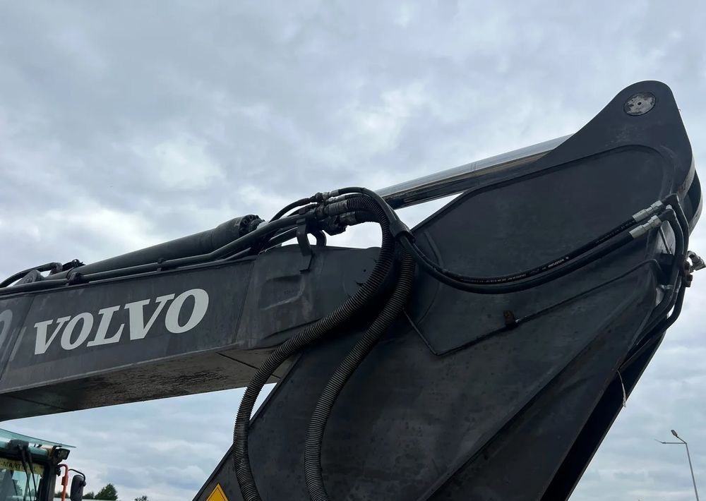 Bager goseničar Volvo EC 220 EL: slika 10