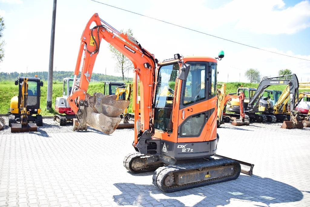 Mini bager Doosan DX 27 Z JCB 8026 CTS Caterpillar 302.7: slika 1