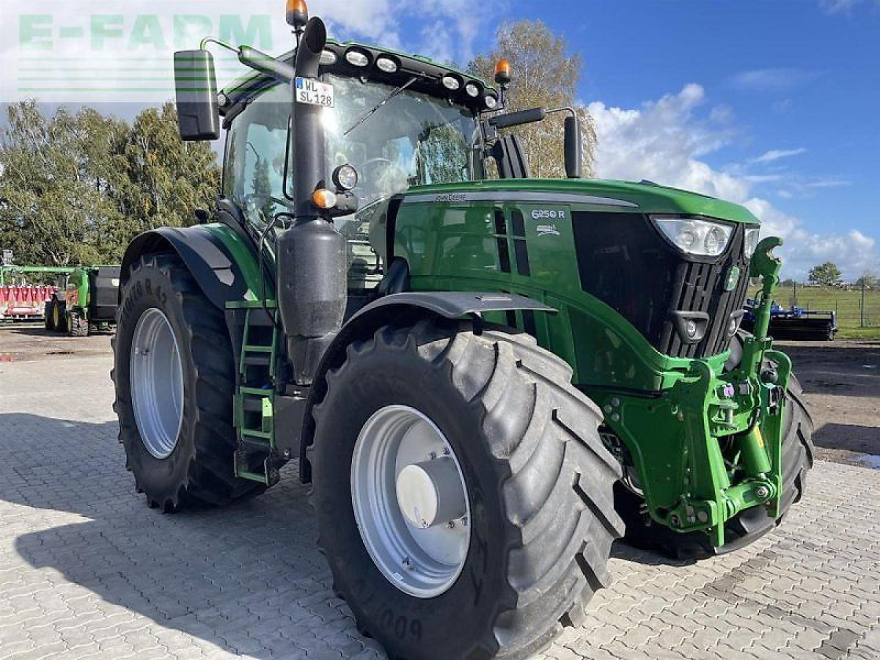 Traktor John Deere 6250r: slika 7