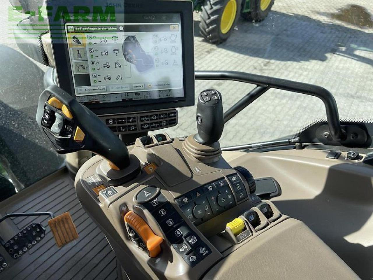 Traktor John Deere 6250r: slika 13