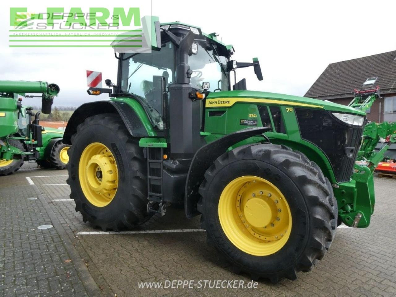 Traktor John Deere 7r330: slika 7