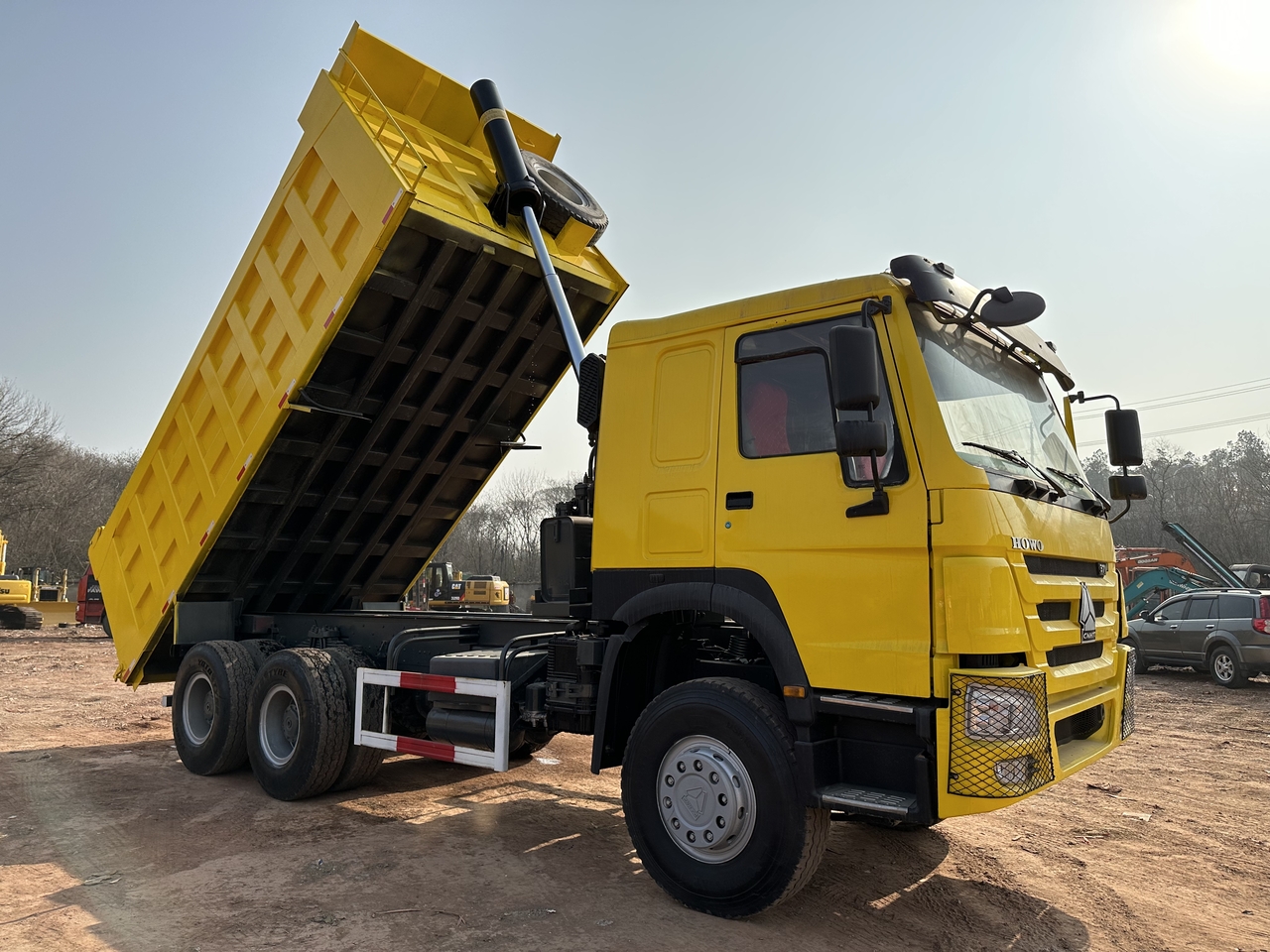 Tovornjak prekucnik za transport silosov SINOTRUK Howo Dump truck 371: slika 6