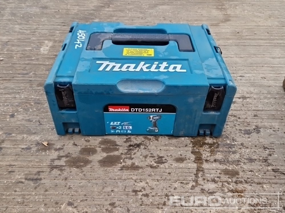 Gradbena oprema Makita 110Volt Impact Gun, 110Volt Hammer Drill, Battery Impact Gun (2 of), Battery Hammer Drill, Spectra Laser Level: slika 20